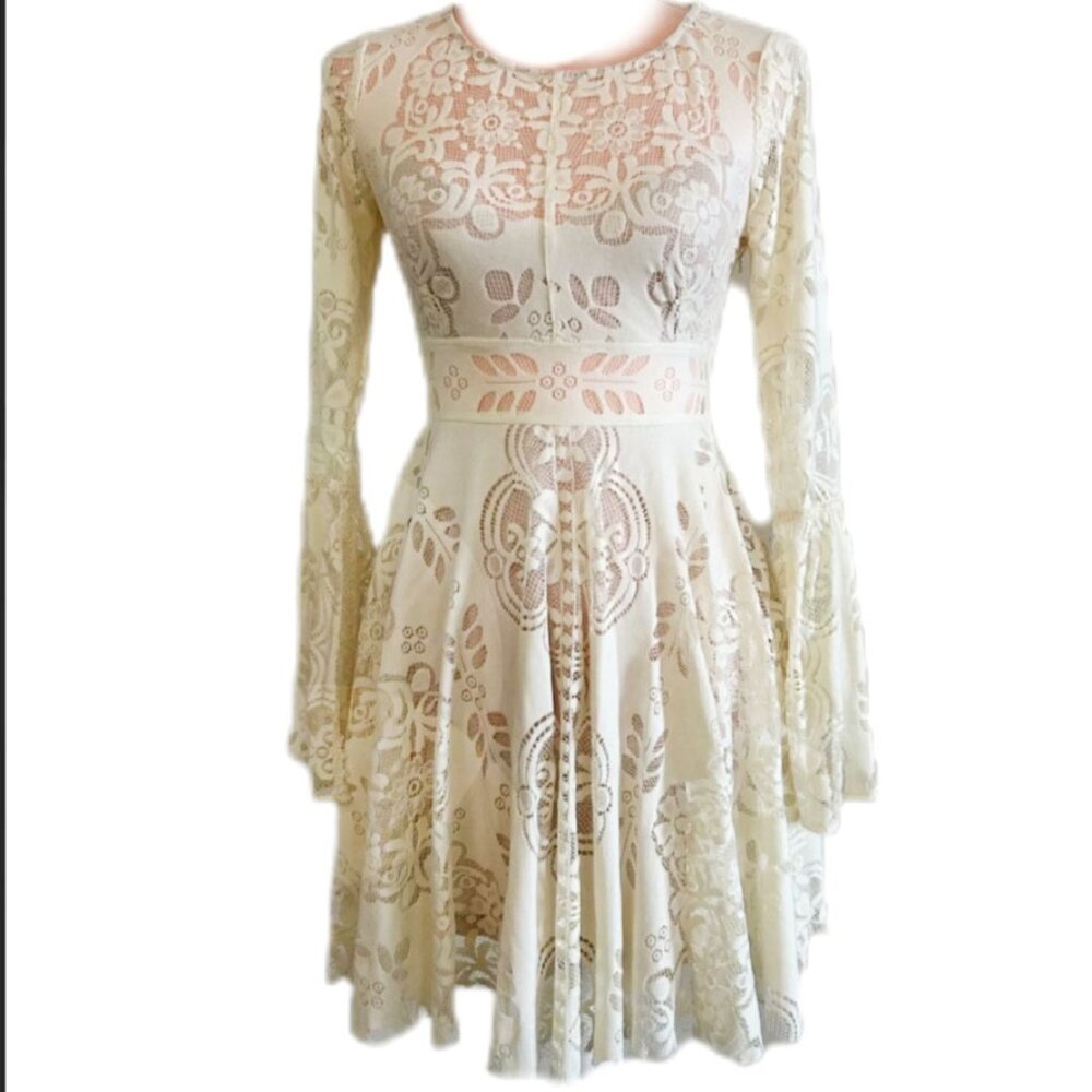 FREE PEOPLE Lover's Folk Song Cream lace Bell Sleeve Lined Mini Dress